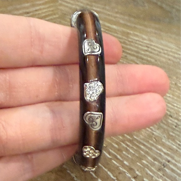 Brighton Brown Lucite Crystal Heart Hinged Bangle Bracelet Silver Plated - Picture 5 of 8
